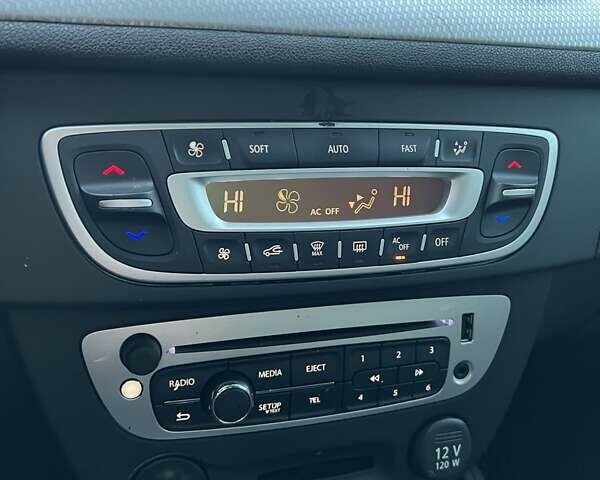 Черный Рено Меган, объемом двигателя 1.46 л и пробегом 250 тыс. км за 7699 $, фото 27 на Automoto.ua