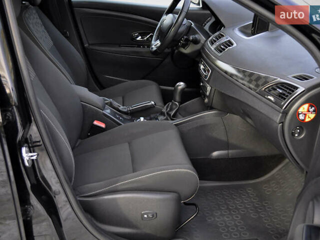 Черный Рено Меган, объемом двигателя 1.6 л и пробегом 179 тыс. км за 8300 $, фото 74 на Automoto.ua