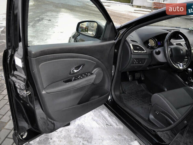 Черный Рено Меган, объемом двигателя 1.6 л и пробегом 179 тыс. км за 8300 $, фото 58 на Automoto.ua