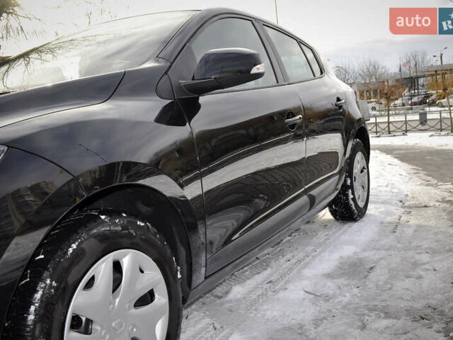 Черный Рено Меган, объемом двигателя 1.6 л и пробегом 179 тыс. км за 8300 $, фото 9 на Automoto.ua