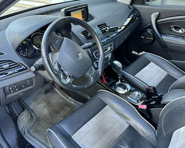 Черный Рено Меган, объемом двигателя 1.46 л и пробегом 229 тыс. км за 8700 $, фото 11 на Automoto.ua