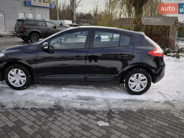 Черный Рено Меган, объемом двигателя 1.6 л и пробегом 179 тыс. км за 8300 $, фото 25 на Automoto.ua