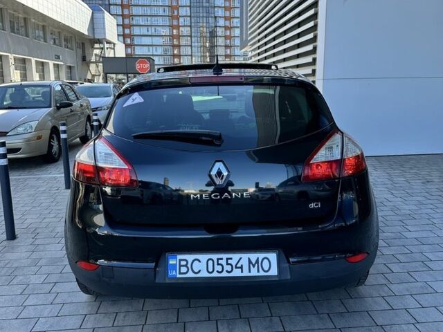 Черный Рено Меган, объемом двигателя 1.5 л и пробегом 229 тыс. км за 8700 $, фото 8 на Automoto.ua