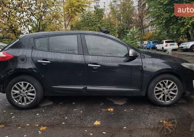 Черный Рено Меган, объемом двигателя 1.5 л и пробегом 237 тыс. км за 7500 $, фото 6 на Automoto.ua