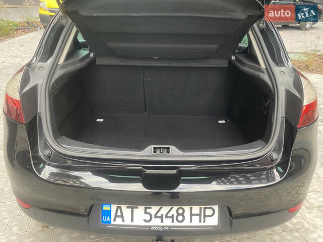 Рено Меган 2014 в Ивано-Франковске на Automoto.ua Черный Рено Меган, объемом двигателя 1.46 л и пробегом 130 тыс. км за 10000 $, фото 35 на Automoto.ua