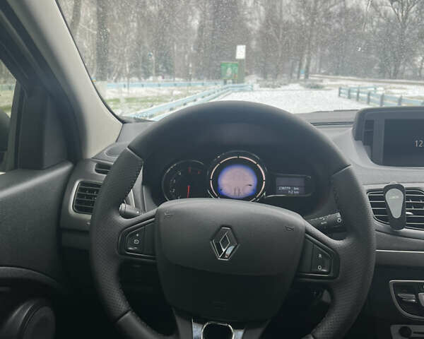 Черный Рено Меган, объемом двигателя 1.46 л и пробегом 239 тыс. км за 8300 $, фото 11 на Automoto.ua