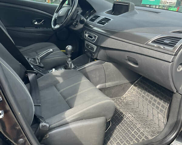 Чорний Рено Меган, об'ємом двигуна 1.5 л та пробігом 235 тис. км за 7500 $, фото 10 на Automoto.ua