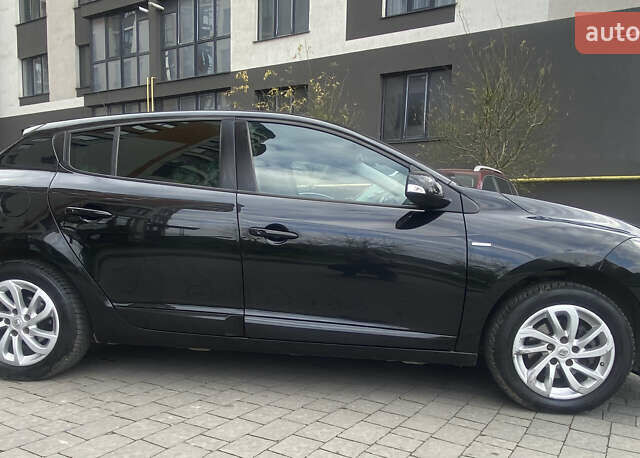 Рено Меган 2014 в Ивано-Франковске на Automoto.ua Черный Рено Меган, объемом двигателя 1.46 л и пробегом 130 тыс. км за 10000 $, фото 7 на Automoto.ua