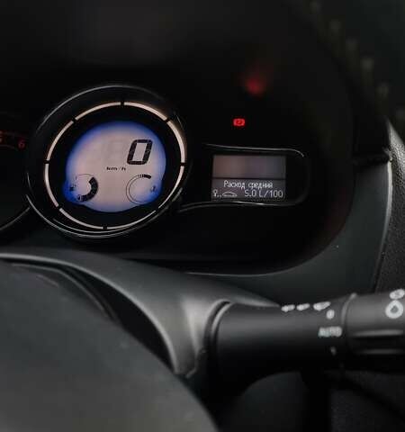 Черный Рено Меган, объемом двигателя 1.5 л и пробегом 237 тыс. км за 7500 $, фото 8 на Automoto.ua