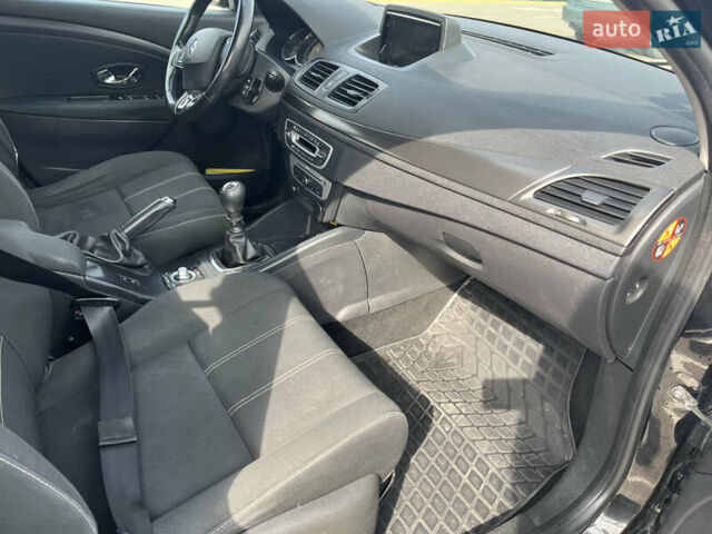 Чорний Рено Меган, об'ємом двигуна 1.5 л та пробігом 235 тис. км за 7500 $, фото 9 на Automoto.ua