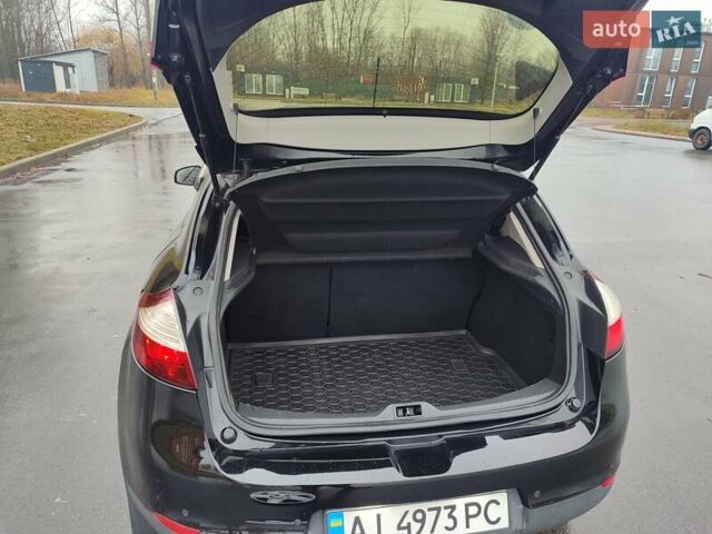 Черный Рено Меган, объемом двигателя 1.5 л и пробегом 232 тыс. км за 9500 $, фото 10 на Automoto.ua