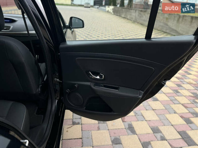 Черный Рено Меган, объемом двигателя 1.6 л и пробегом 205 тыс. км за 9250 $, фото 62 на Automoto.ua