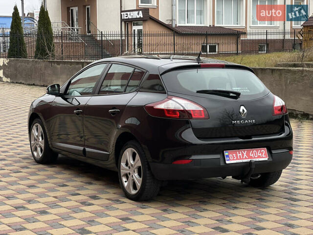 Черный Рено Меган, объемом двигателя 1.6 л и пробегом 205 тыс. км за 9250 $, фото 14 на Automoto.ua