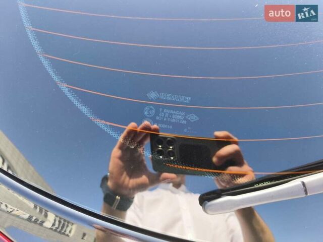 Черный Рено Меган, объемом двигателя 1.46 л и пробегом 107 тыс. км за 9800 $, фото 22 на Automoto.ua