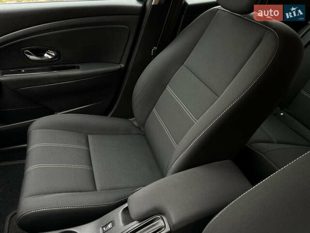 Черный Рено Меган, объемом двигателя 1.6 л и пробегом 205 тыс. км за 9250 $, фото 53 на Automoto.ua