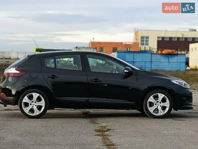 Черный Рено Меган, объемом двигателя 1.6 л и пробегом 205 тыс. км за 8600 $, фото 6 на Automoto.ua