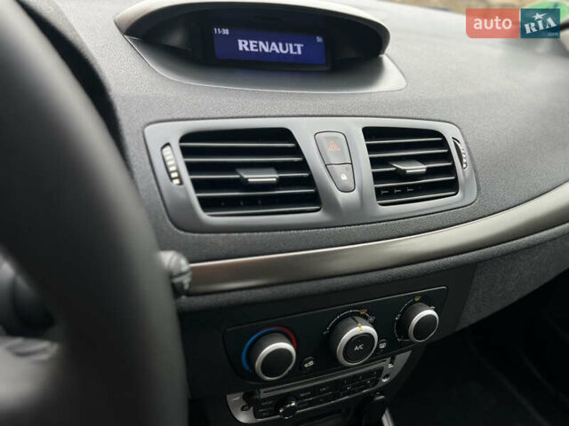 Черный Рено Меган, объемом двигателя 1.6 л и пробегом 205 тыс. км за 9250 $, фото 47 на Automoto.ua