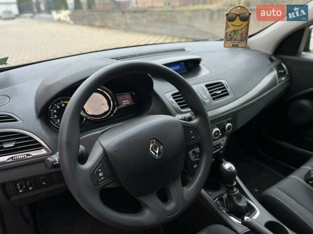Черный Рено Меган, объемом двигателя 1.6 л и пробегом 205 тыс. км за 9250 $, фото 41 на Automoto.ua