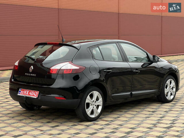 Черный Рено Меган, объемом двигателя 1.6 л и пробегом 205 тыс. км за 9250 $, фото 12 на Automoto.ua
