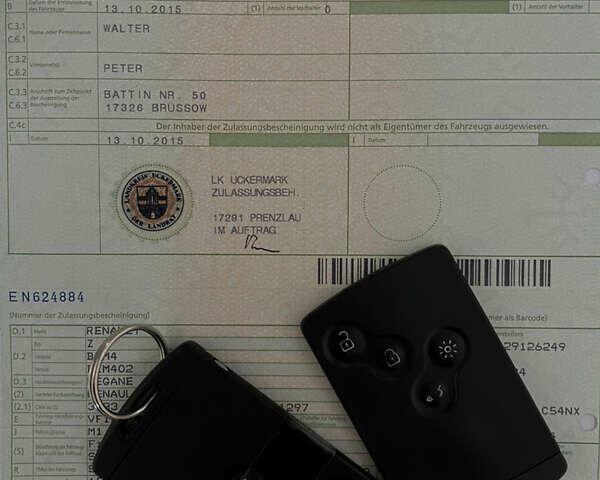 Черный Рено Меган, объемом двигателя 1.6 л и пробегом 205 тыс. км за 9250 $, фото 80 на Automoto.ua