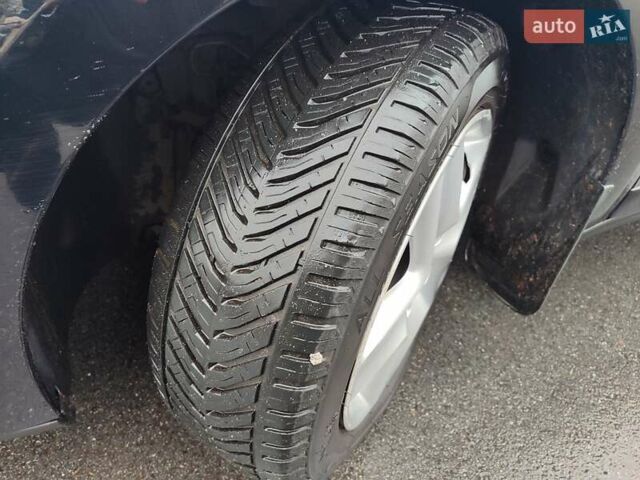 Черный Рено Меган, объемом двигателя 1.5 л и пробегом 232 тыс. км за 9500 $, фото 14 на Automoto.ua