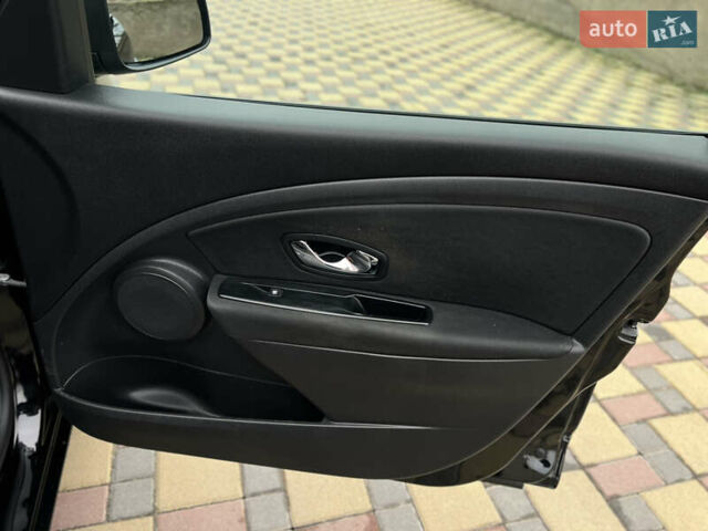 Черный Рено Меган, объемом двигателя 1.6 л и пробегом 205 тыс. км за 9250 $, фото 65 на Automoto.ua