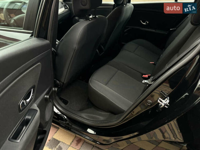 Черный Рено Меган, объемом двигателя 1.6 л и пробегом 205 тыс. км за 9250 $, фото 55 на Automoto.ua