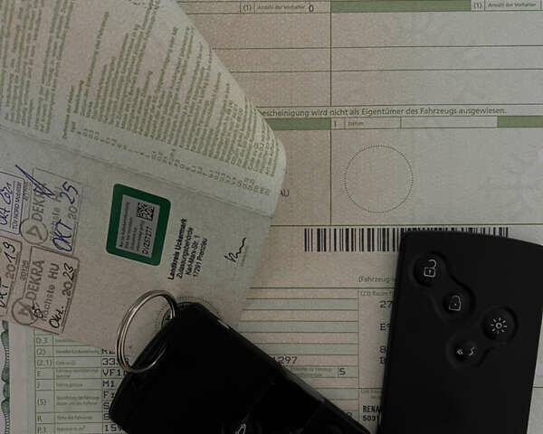 Черный Рено Меган, объемом двигателя 1.6 л и пробегом 205 тыс. км за 9250 $, фото 81 на Automoto.ua