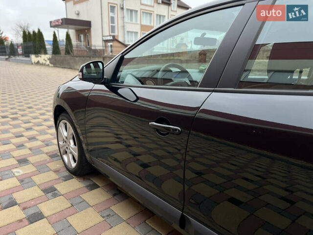 Черный Рено Меган, объемом двигателя 1.6 л и пробегом 205 тыс. км за 9250 $, фото 37 на Automoto.ua