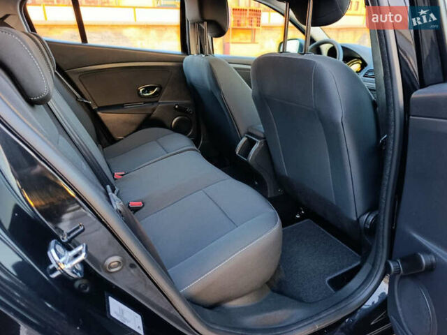 Черный Рено Меган, объемом двигателя 1.6 л и пробегом 205 тыс. км за 8600 $, фото 25 на Automoto.ua