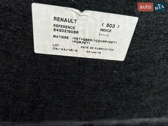 Черный Рено Меган, объемом двигателя 1.6 л и пробегом 205 тыс. км за 9250 $, фото 75 на Automoto.ua