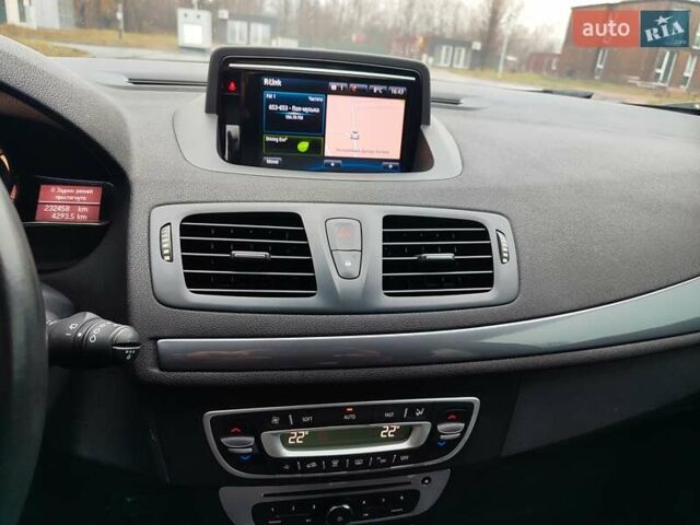 Черный Рено Меган, объемом двигателя 1.5 л и пробегом 232 тыс. км за 9500 $, фото 17 на Automoto.ua