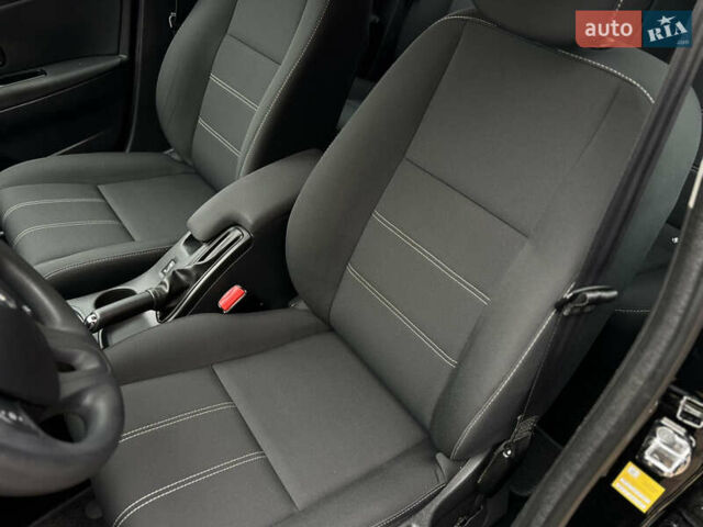 Черный Рено Меган, объемом двигателя 1.6 л и пробегом 205 тыс. км за 9250 $, фото 52 на Automoto.ua