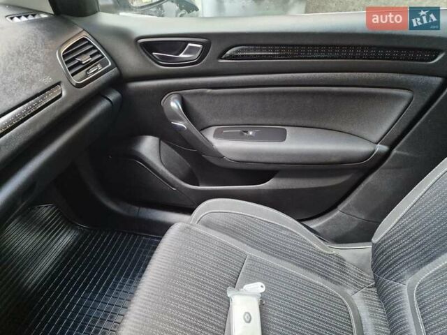 Рено Меган 2016 в Виннице на Automoto.ua Черный Рено Меган, объемом двигателя 1.5 л и пробегом 160 тыс. км за 12600 $, фото 13 на Automoto.ua
