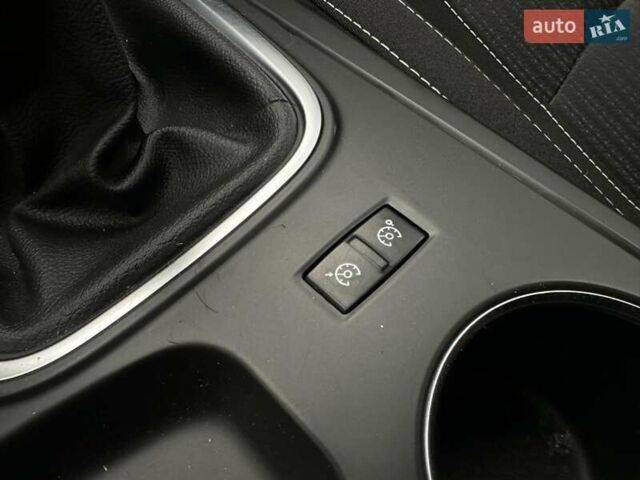 Чорний Рено Меган, об'ємом двигуна 1.46 л та пробігом 254 тис. км за 10300 $, фото 15 на Automoto.ua