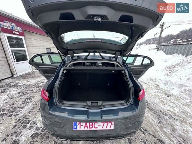 Черный Рено Меган, объемом двигателя 1.6 л и пробегом 180 тыс. км за 12500 $, фото 32 на Automoto.ua