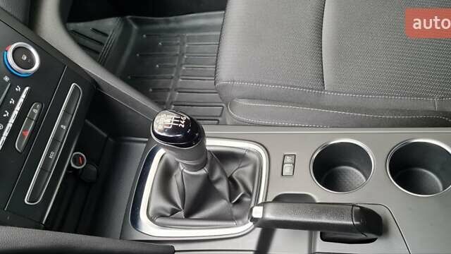 Черный Рено Меган, объемом двигателя 1.5 л и пробегом 122 тыс. км за 12800 $, фото 25 на Automoto.ua