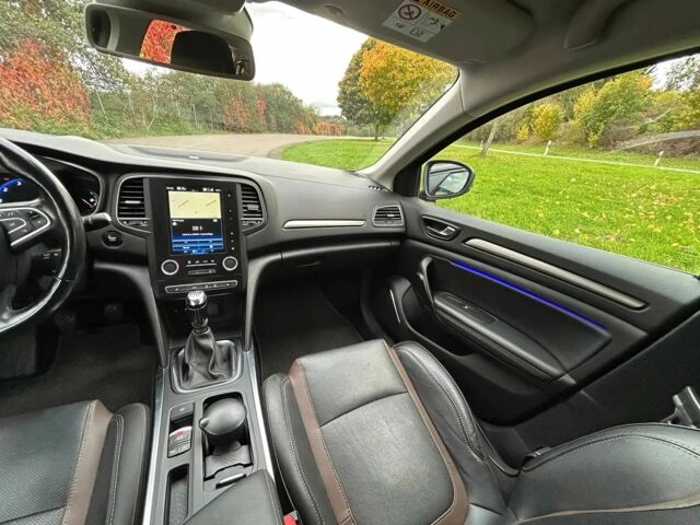 Чорний Рено Меган, об'ємом двигуна 1.3 л та пробігом 43 тис. км за 11000 $, фото 7 на Automoto.ua