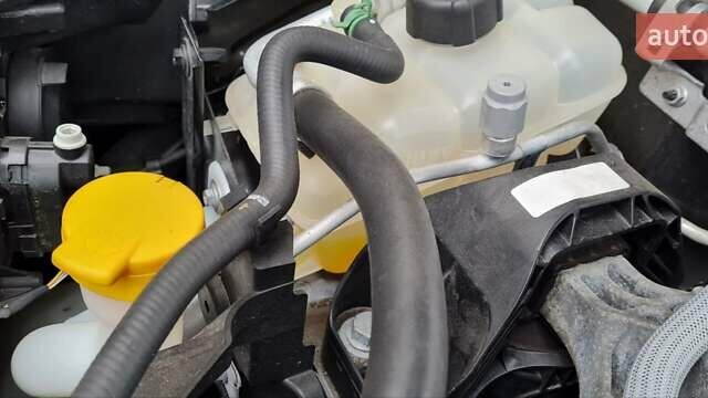 Черный Рено Меган, объемом двигателя 1.5 л и пробегом 122 тыс. км за 12800 $, фото 19 на Automoto.ua