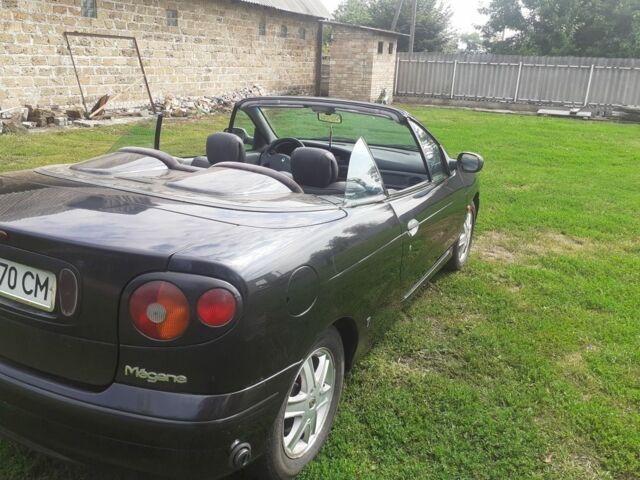 Черный Рено Меган, объемом двигателя 1.6 л и пробегом 200 тыс. км за 2400 $, фото 9 на Automoto.ua