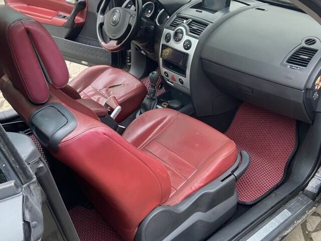 Чорний Рено Меган, об'ємом двигуна 2 л та пробігом 196 тис. км за 4400 $, фото 6 на Automoto.ua