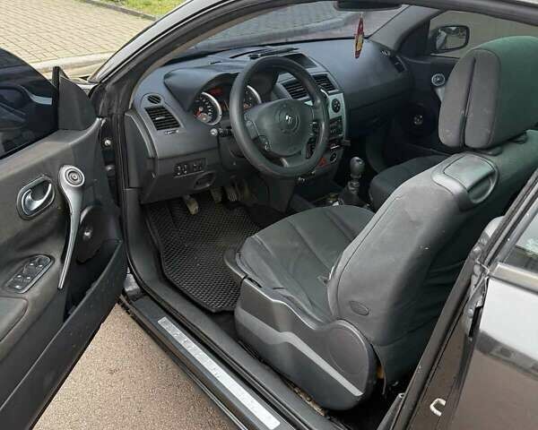 Чорний Рено Меган, об'ємом двигуна 1.9 л та пробігом 308 тис. км за 2200 $, фото 5 на Automoto.ua