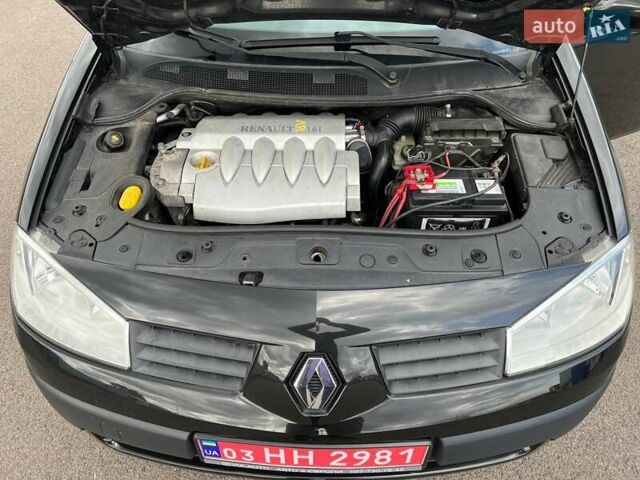 Черный Рено Меган, объемом двигателя 1.6 л и пробегом 77 тыс. км за 5300 $, фото 13 на Automoto.ua
