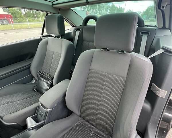 Черный Рено Меган, объемом двигателя 1.6 л и пробегом 77 тыс. км за 5300 $, фото 20 на Automoto.ua