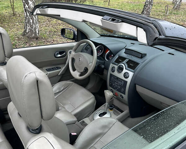 Чорний Рено Меган, об'ємом двигуна 2 л та пробігом 200 тис. км за 6000 $, фото 13 на Automoto.ua