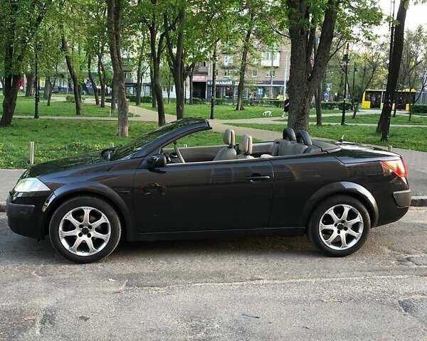 Черный Рено Меган, объемом двигателя 1.6 л и пробегом 190 тыс. км за 4400 $, фото 5 на Automoto.ua
