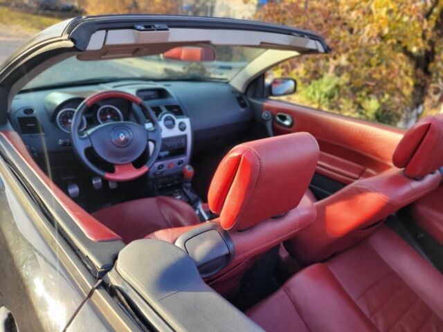 Чорний Рено Меган, об'ємом двигуна 1.9 л та пробігом 180 тис. км за 1862 $, фото 20 на Automoto.ua