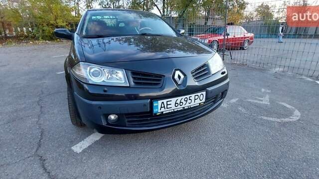 Черный Рено Меган, объемом двигателя 1.9 л и пробегом 247 тыс. км за 6000 $, фото 13 на Automoto.ua