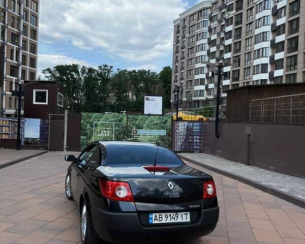 Черный Рено Меган, объемом двигателя 2 л и пробегом 200 тыс. км за 5200 $, фото 4 на Automoto.ua