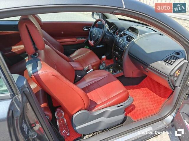 Чорний Рено Меган, об'ємом двигуна 2 л та пробігом 278 тис. км за 5400 $, фото 9 на Automoto.ua